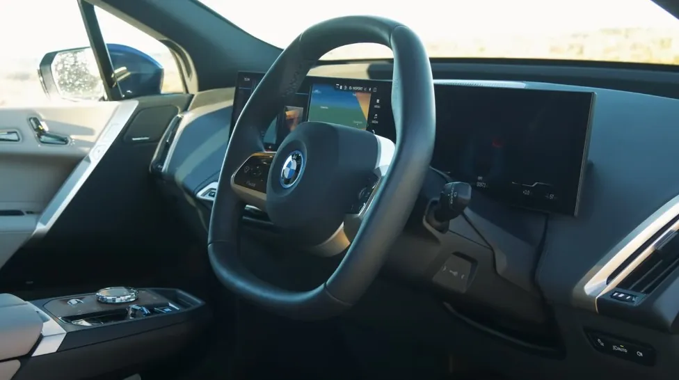 Impressive interior of the BMW iX