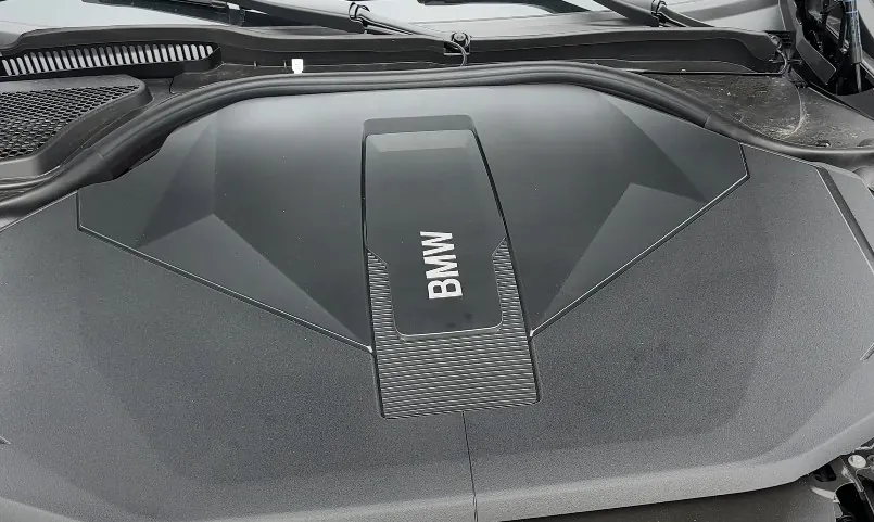 BMW i5 under the hood parts